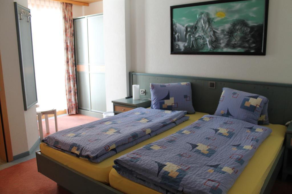 Pension St. Jakob Engelberg Chambre photo